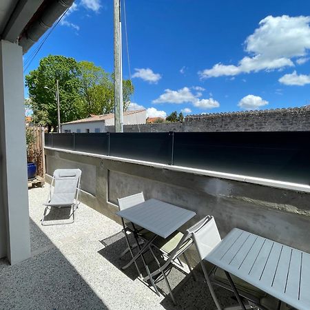 Maison Chaleureuse Avec Terrasse Privative Proche De La Gare Et Du Centre-Ville Rochefort  Eksteriør billede