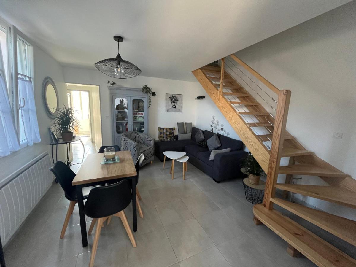 Maison Chaleureuse Avec Terrasse Privative Proche De La Gare Et Du Centre-Ville Rochefort  Eksteriør billede