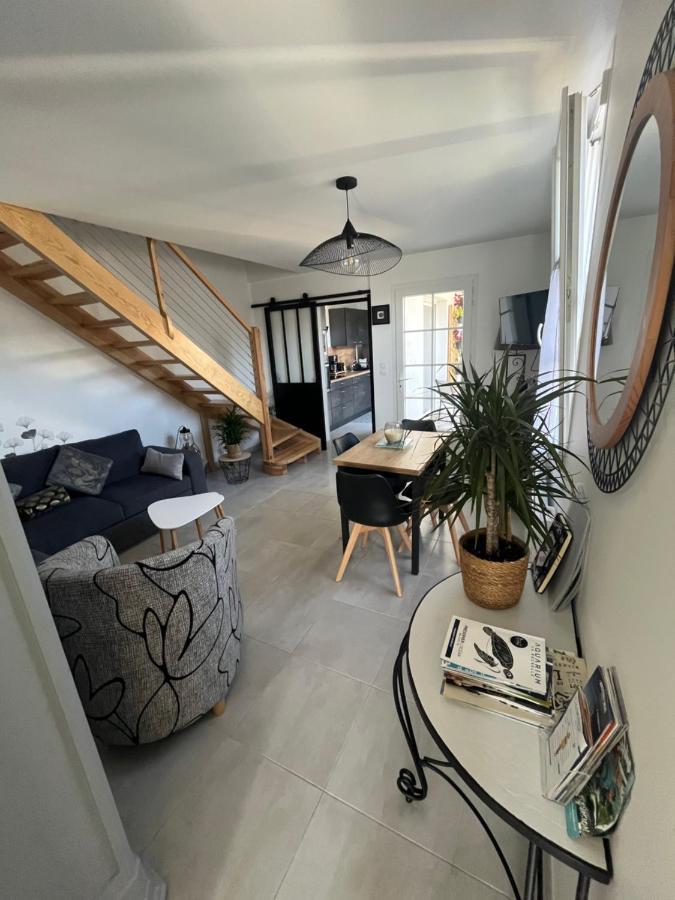 Maison Chaleureuse Avec Terrasse Privative Proche De La Gare Et Du Centre-Ville Rochefort  Eksteriør billede
