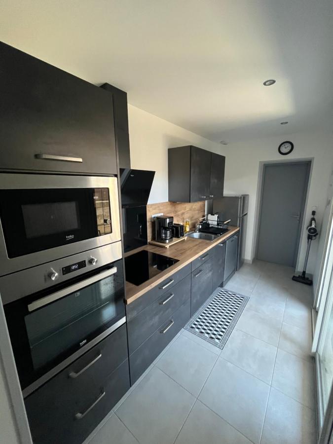 Maison Chaleureuse Avec Terrasse Privative Proche De La Gare Et Du Centre-Ville Rochefort  Eksteriør billede